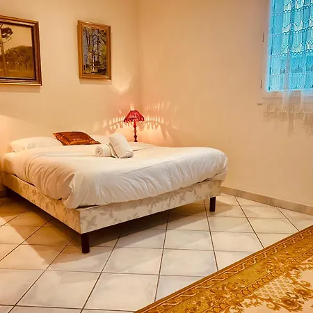 Apartamento Le Clos De Tanvol - Parking Prive Gratuit- Terrasse Privee - Climatisation - Caravane Airstream