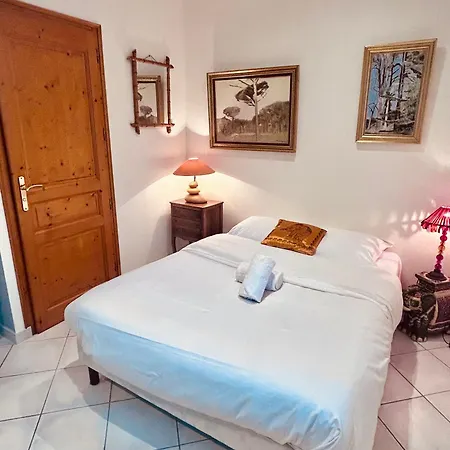 Le Clos De Tanvol - Parking Prive Gratuit- Terrasse Privee - Climatisation - Caravane Airstream Viriat