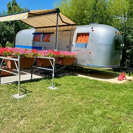 Le Clos De Tanvol - Parking Prive Gratuit- Terrasse Privee - Climatisation - Caravane Airstream Apartamento