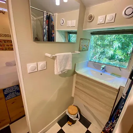 Apartamento Le Clos De Tanvol - Parking Prive Gratuit- Terrasse Privee - Climatisation - Caravane Airstream *